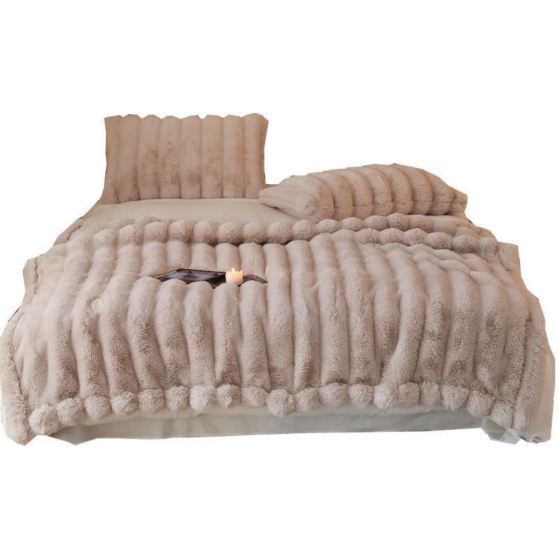 Faux fur blanket with ribbed structure design and velvety soft pile