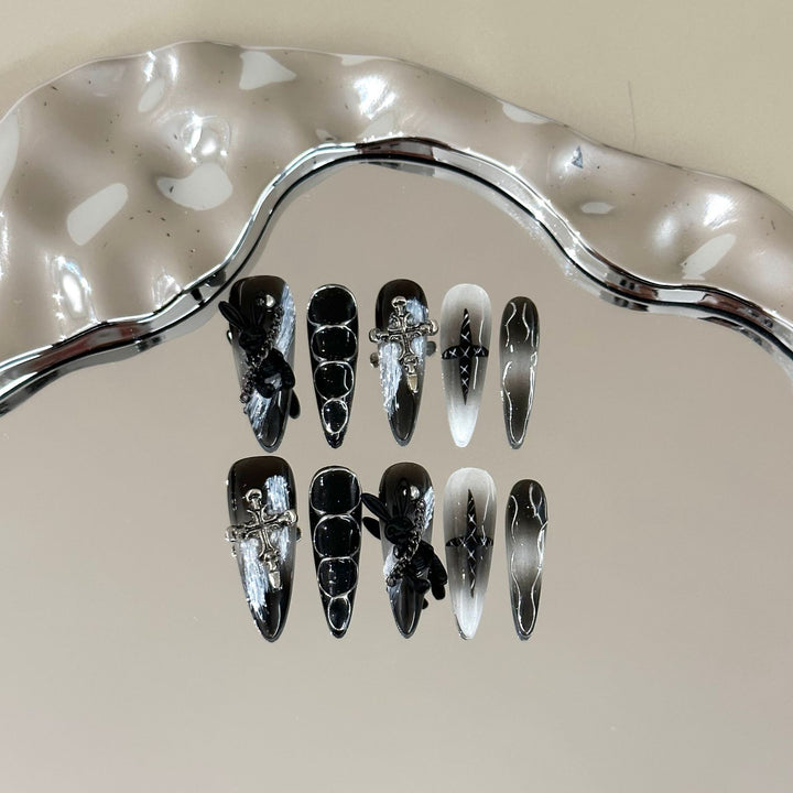 Artistic Gothic-Themed Press-On Nail Art Set
