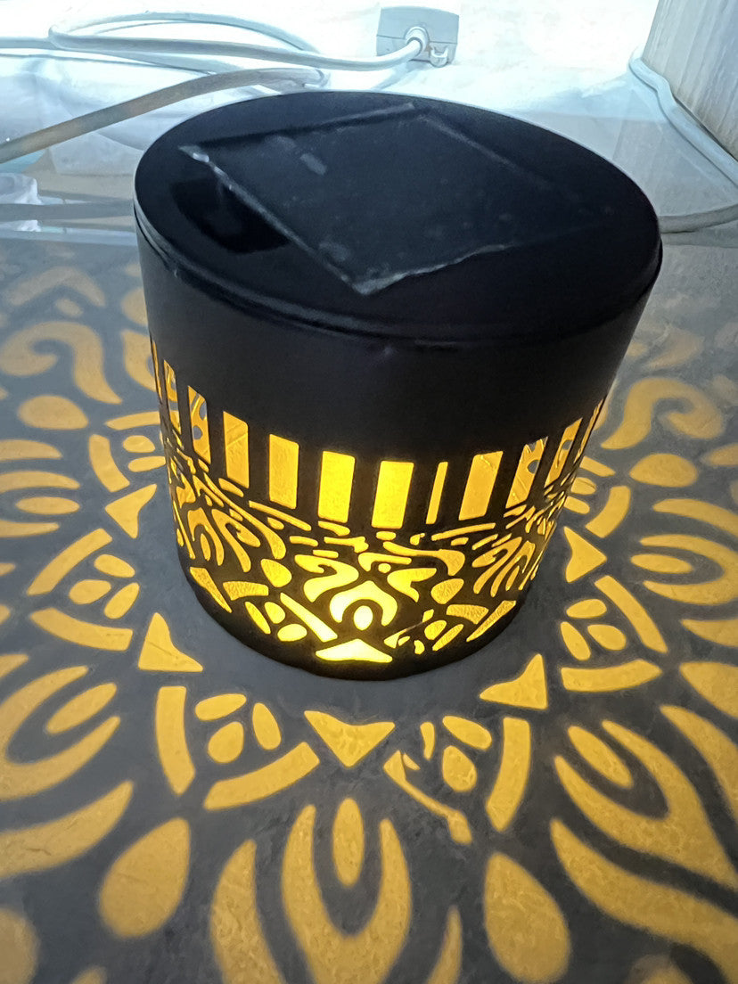 Solar Projection Garden Light With Decorative Floral Pattern And Dusk-To-Dawn Sensor Kalsten
