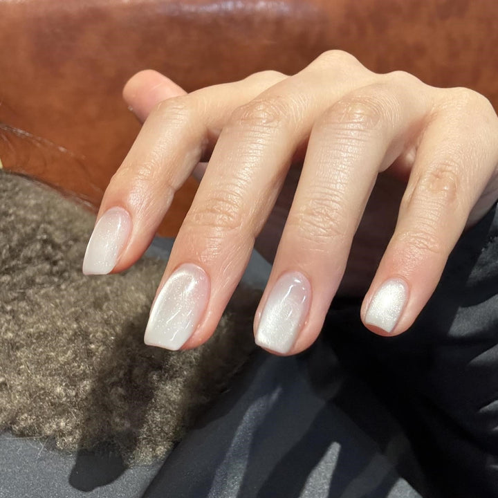 Elegant Press-On Nail Set with Glossy Pearl Finish Kalsten