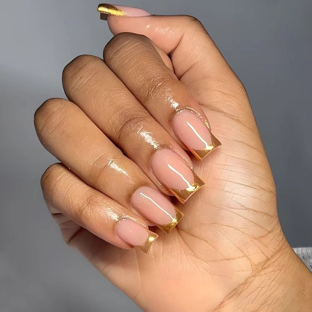 Elegant artificial nails with gold accents Kalsten