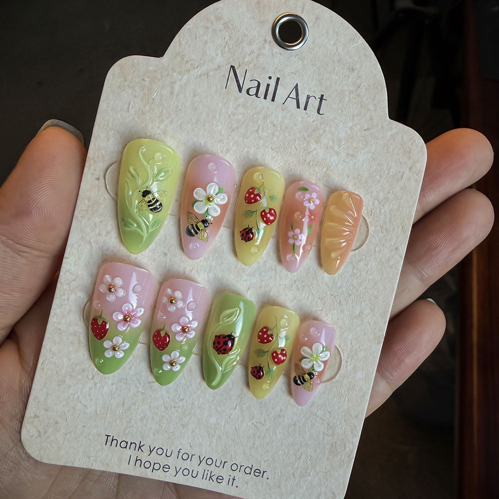 Artistic Floral Design Press-On Nails Kalsten