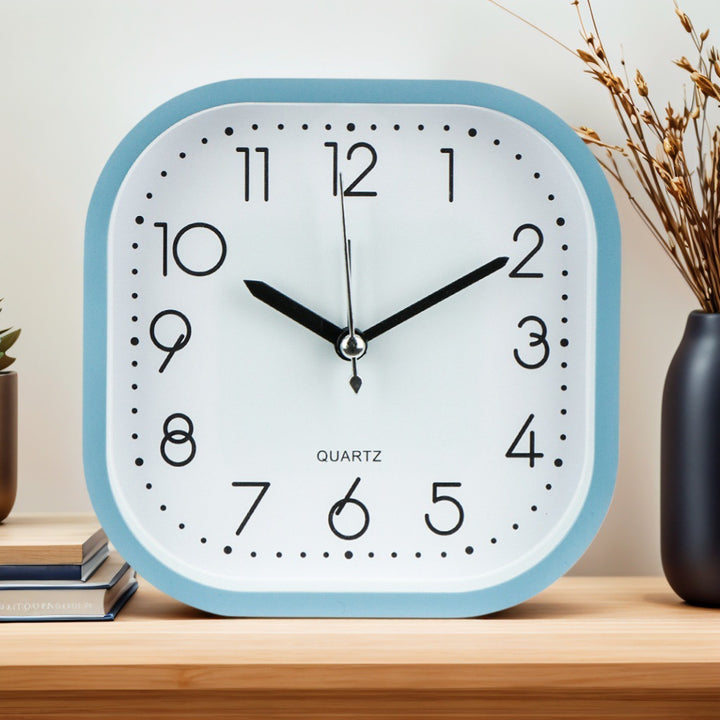 Table clock in modern cubic design Kalsten