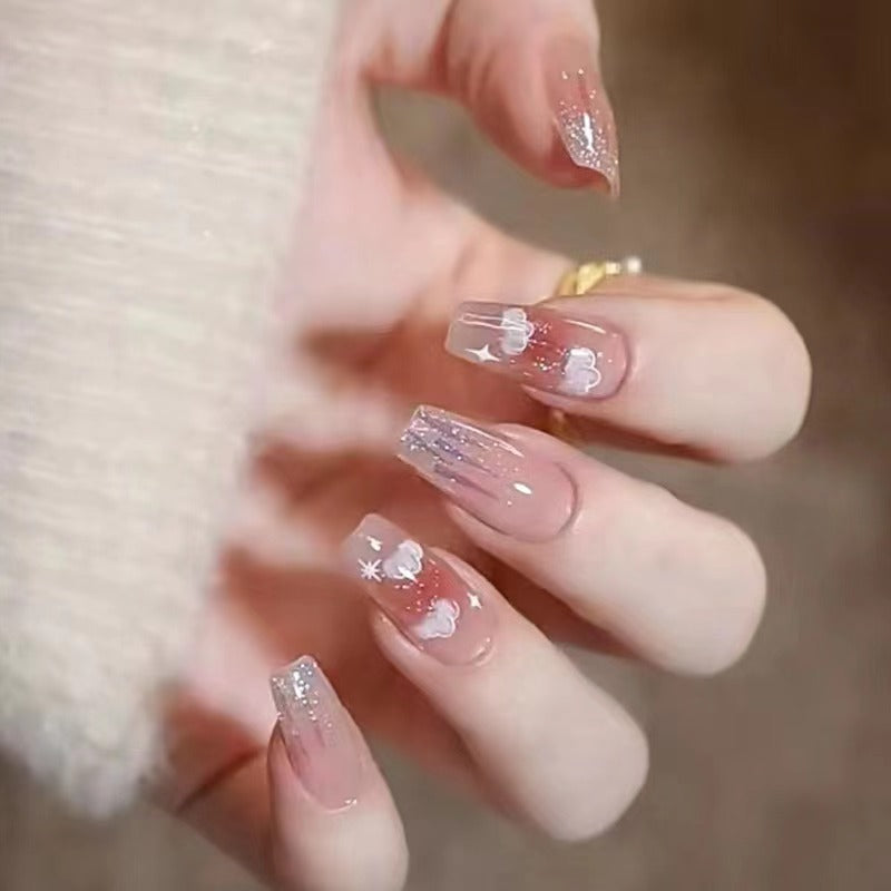 Artful nail art with cloud design Kalsten