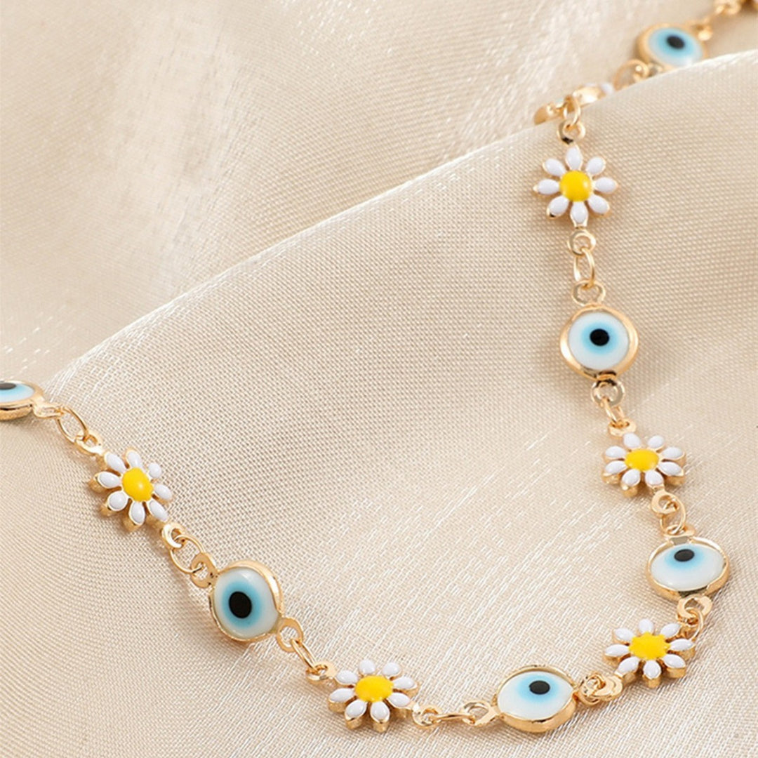 Flower and Eye Charm Bracelet Kalsten