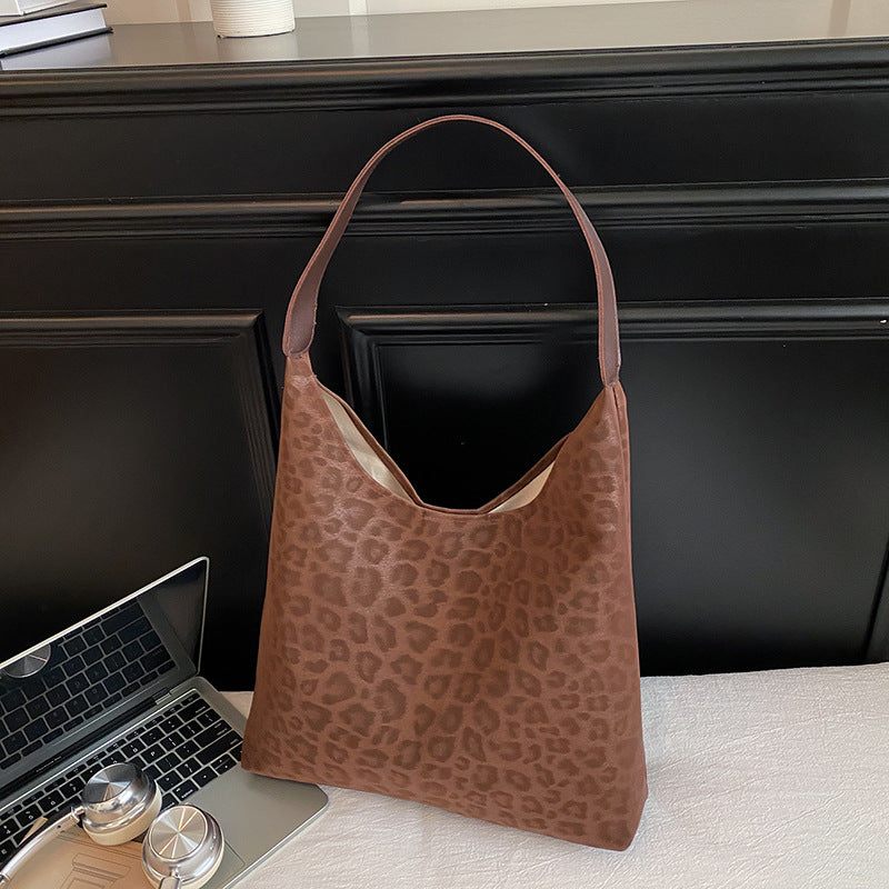 Chic Leopard Print Hobo Bag