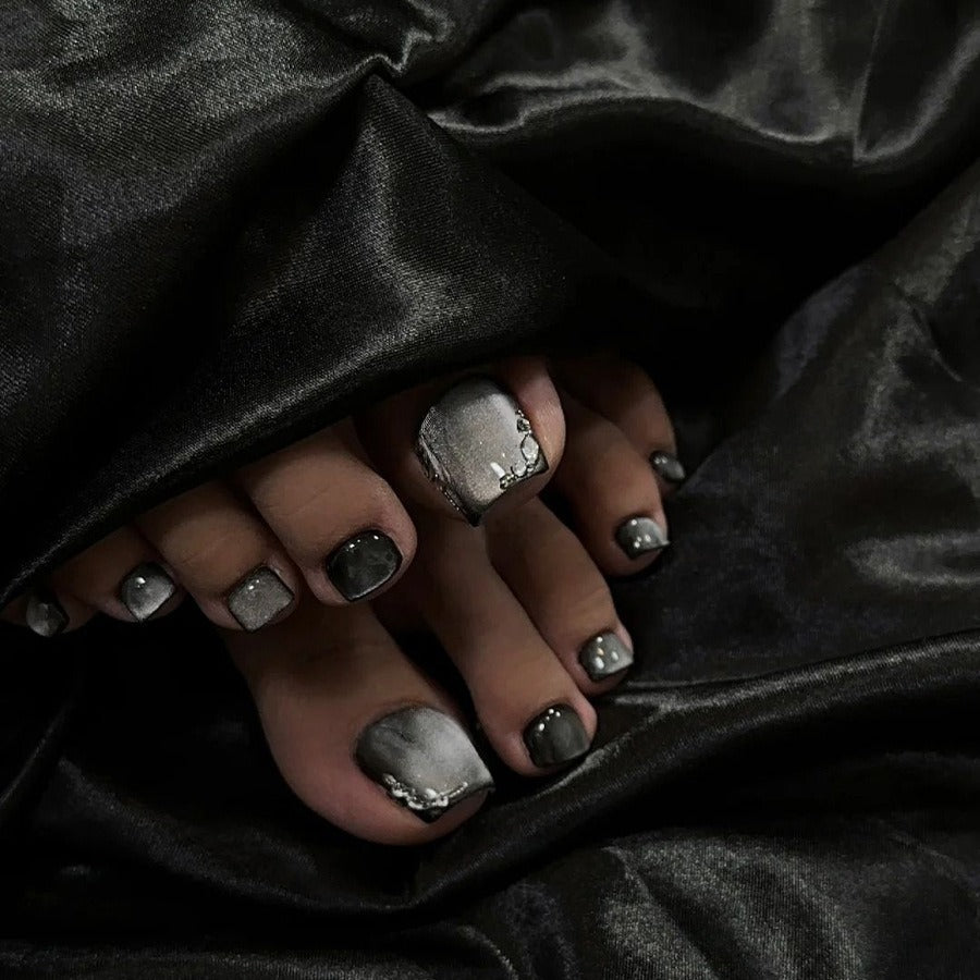 Artificial nail set with glossy surface and care accessories Kalsten