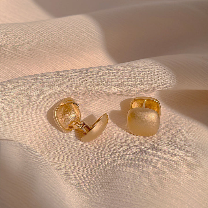 Stylish stud earrings with minimalist design Kalsten