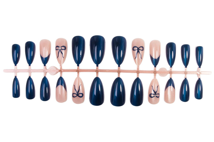Artificial Nail Set with Elegant Bow and Glitter Accents Kalsten