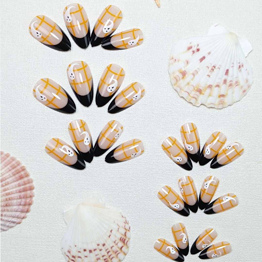 Artistic Halloween-Themed Press-On Nail Set Kalsten