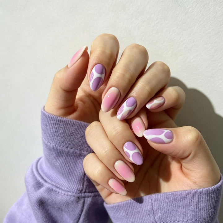 Artistic Glossy Press-On Nail Set with Decorative Abstract Patterns Kalsten
