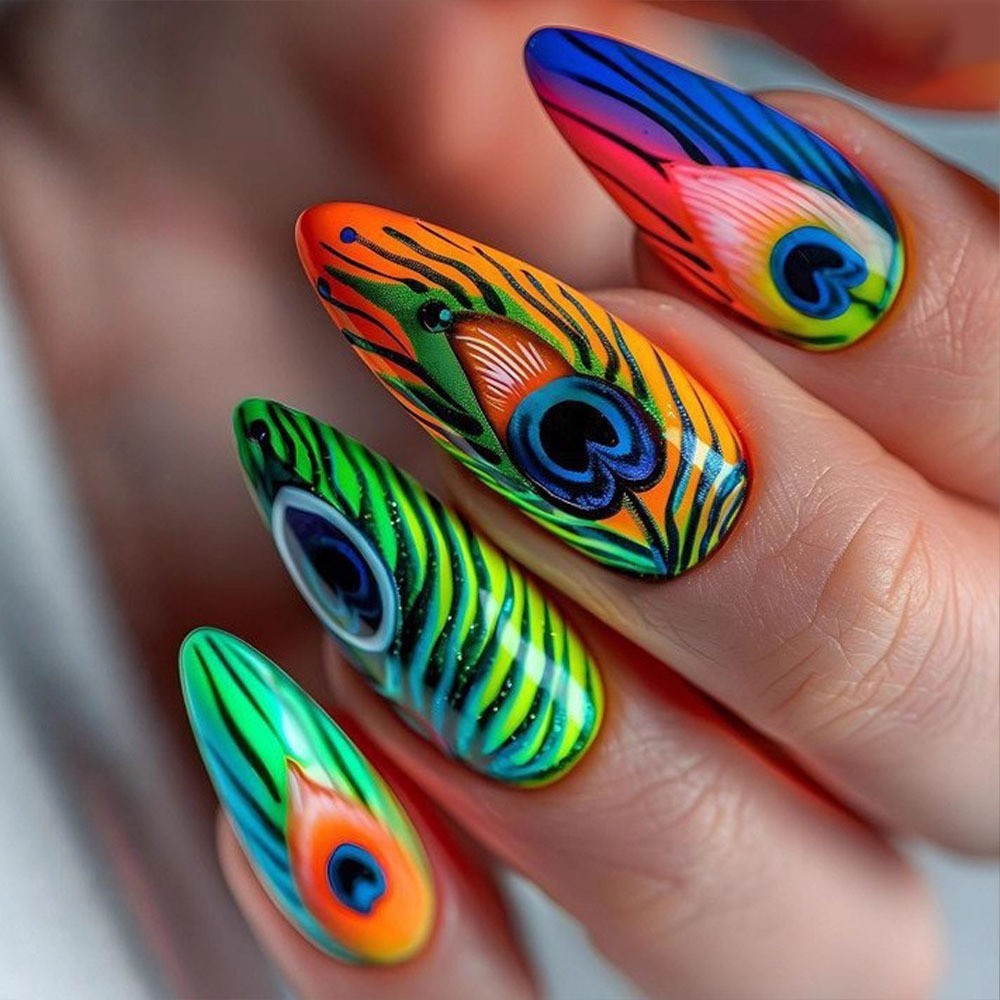 Amazing art nails with peacock feather design Kalsten