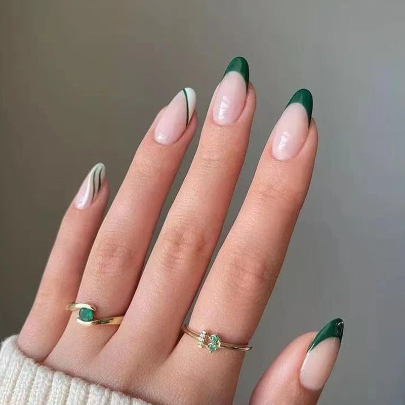 Artful Nail Art with Stylish Tips Kalsten