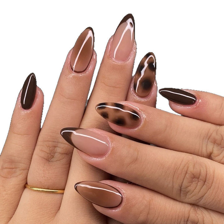 Artificial nails in elegant two-tone design Kalsten
