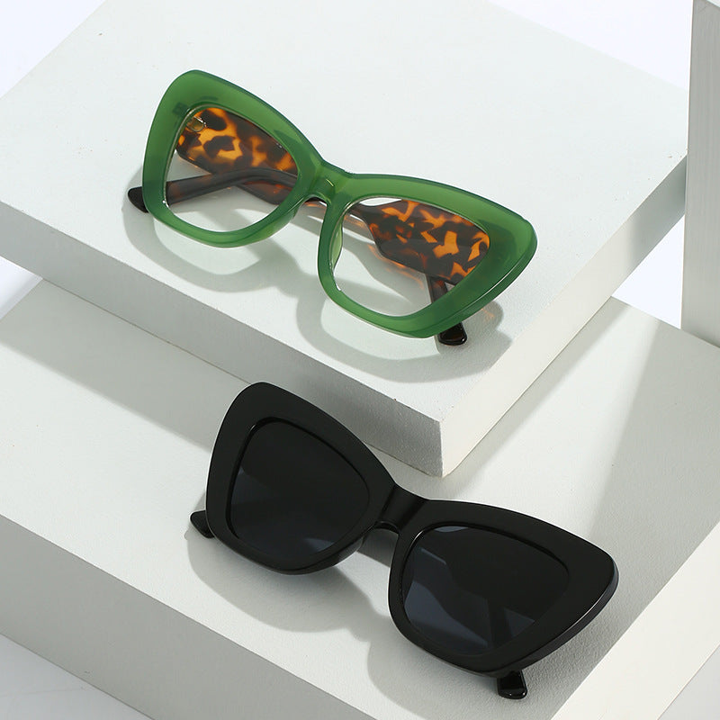 Fashion-Forward Geometric Frame Sunglasses Kalsten