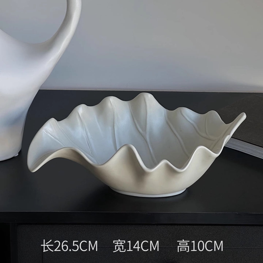 Decorative Shell-Shaped Centerpiece
