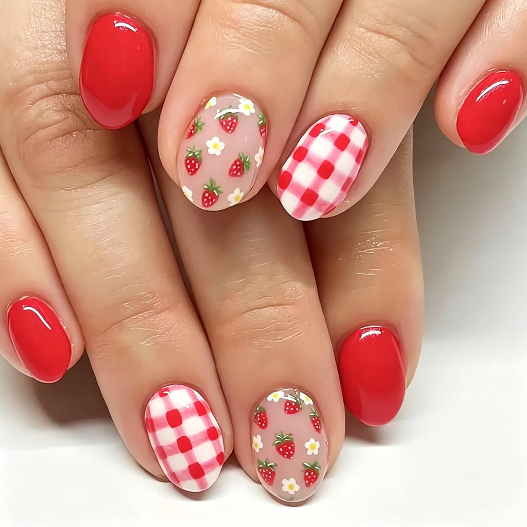 Themed Strawberry Nail Art Set