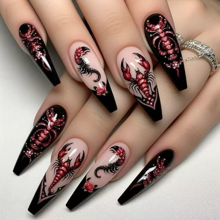 Creative artificial nails in spooky design Kalsten