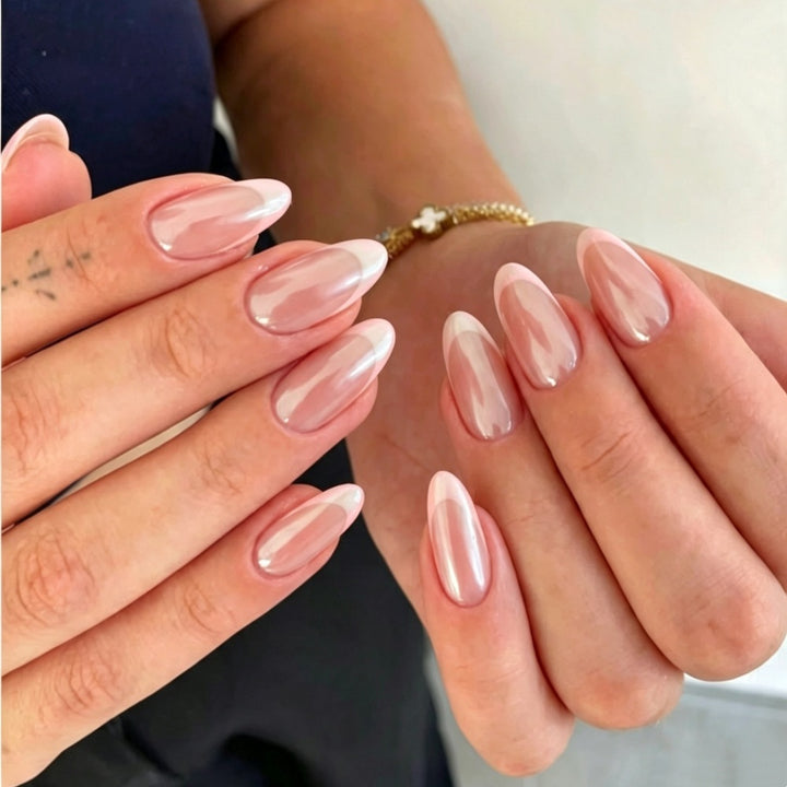 High-quality artificial nails with elegant French tip design Kalsten