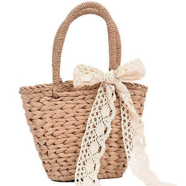 Handwoven basket bag with lace accent Kalsten