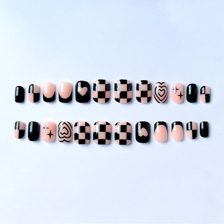 Artistic Nail Art Kit