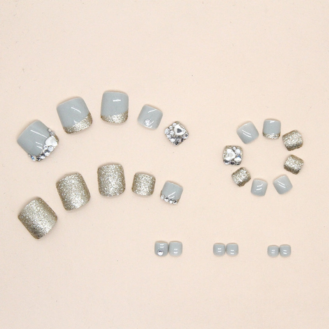 Glamorous Glittering False Nail Art Kalsten