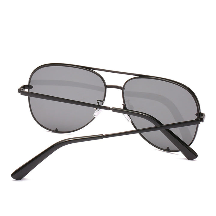 Fashion-Forward Aviator Sunglasses Kalsten