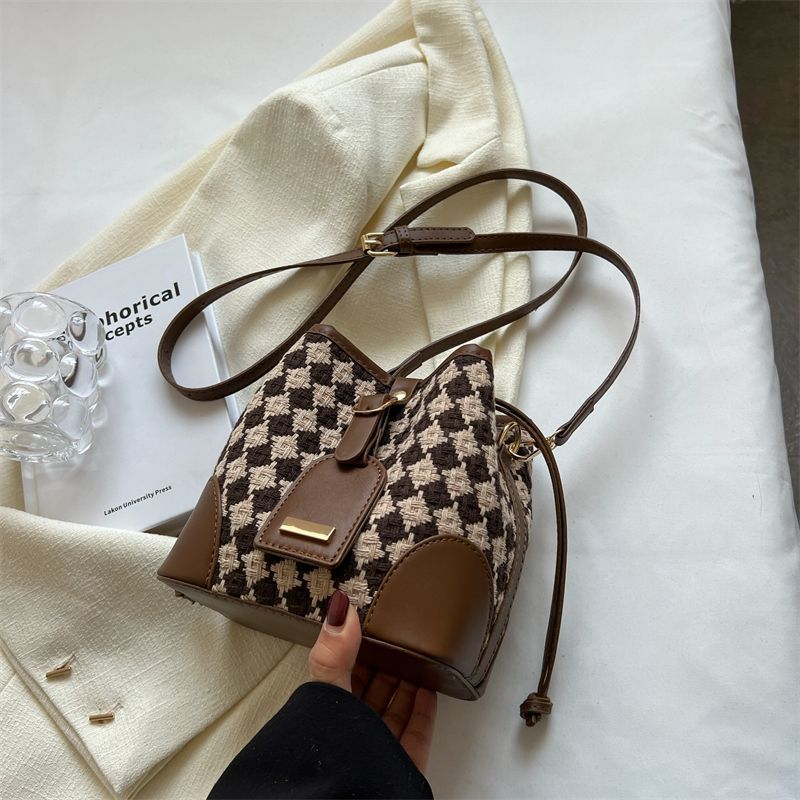 Stylish Knit Bucket Bag Kalsten