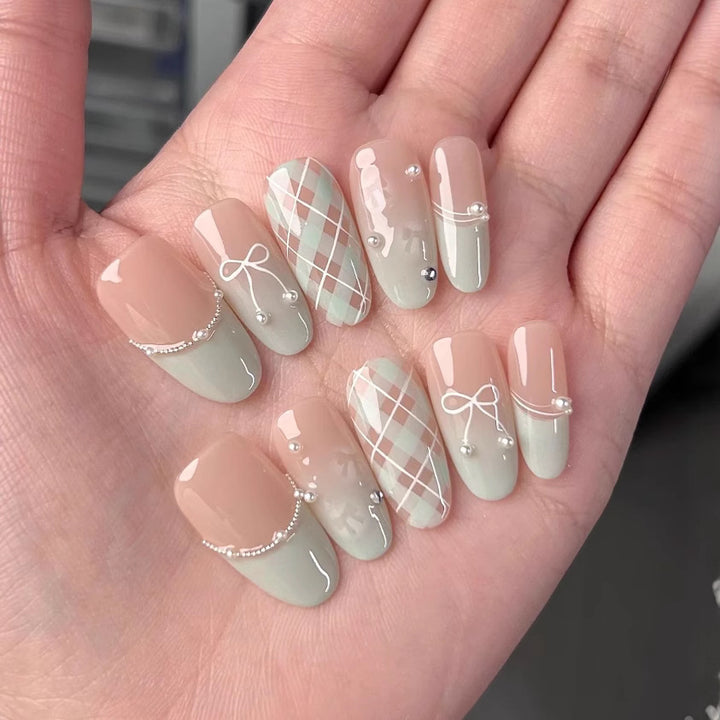 Decorative Press-On Nail Art Set Kalsten