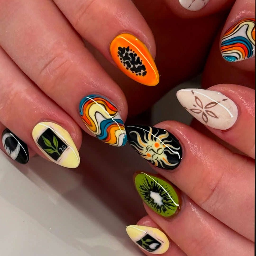 Creative Nail Art with Abstract Design Kalsten
