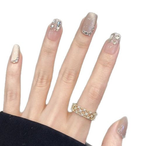 Artificial nails with sweet animal motif and elegant French tip Kalsten