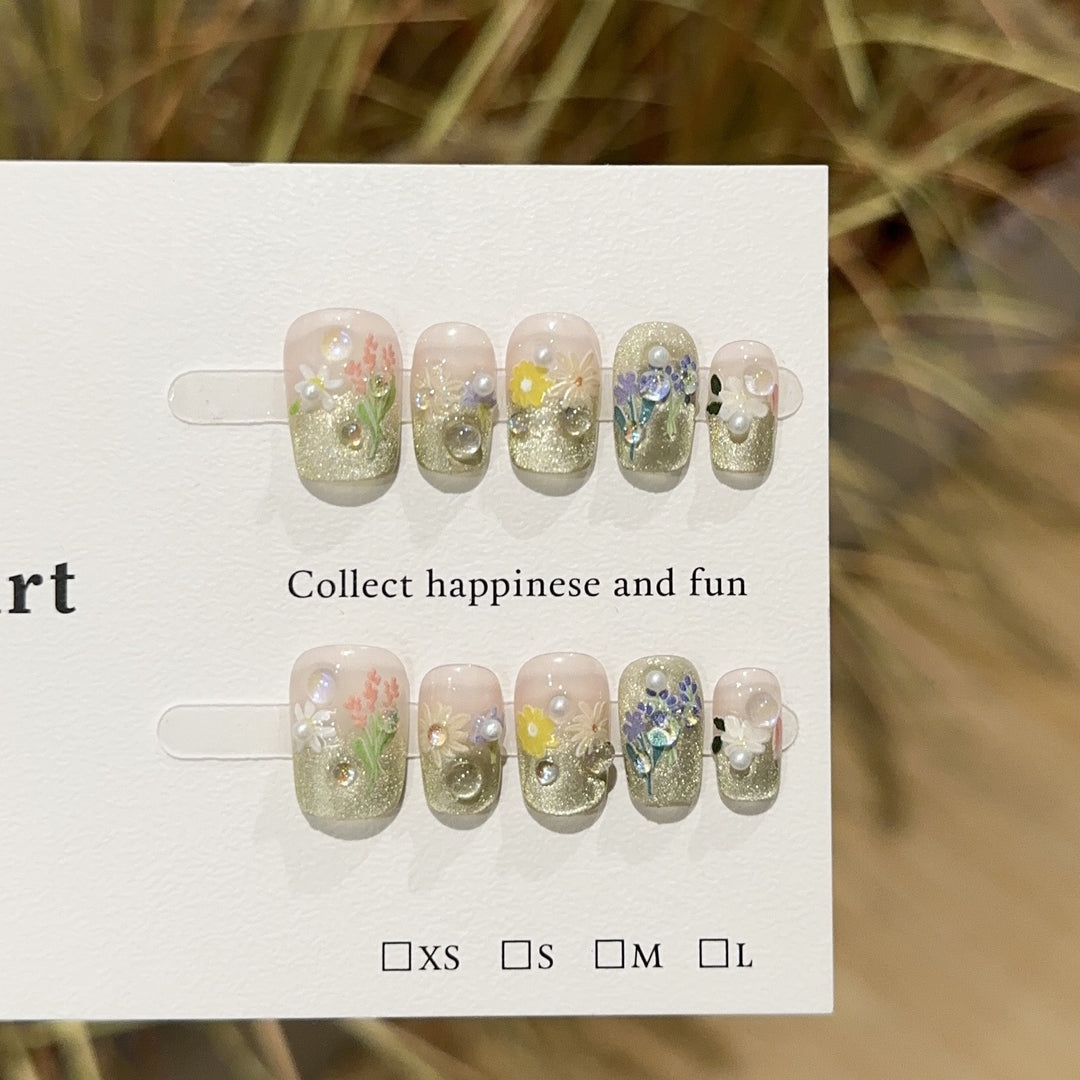 Floral Press-On Nail Art