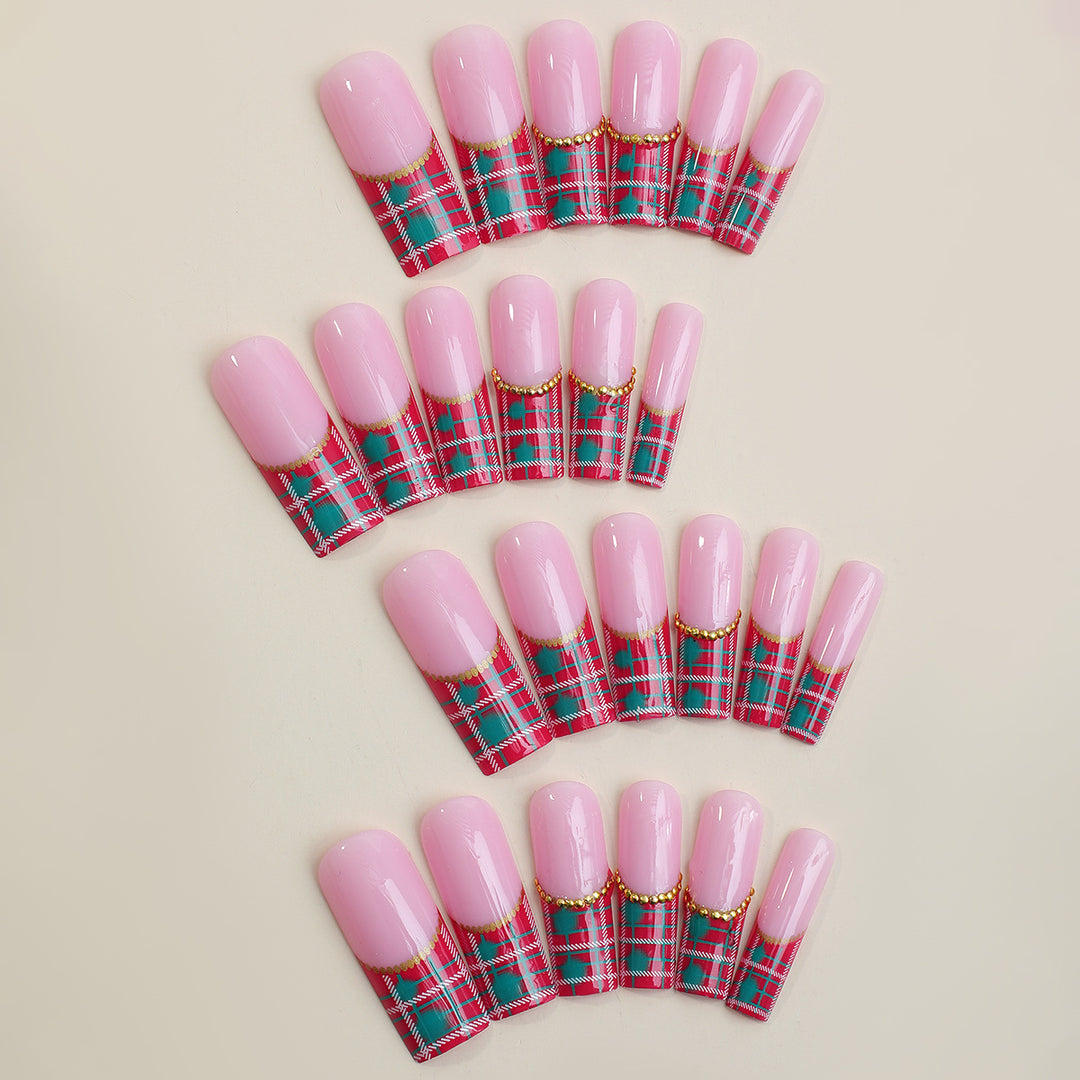 Artistic Press-On Nail Set with Plaid and Gold Accents kalsten