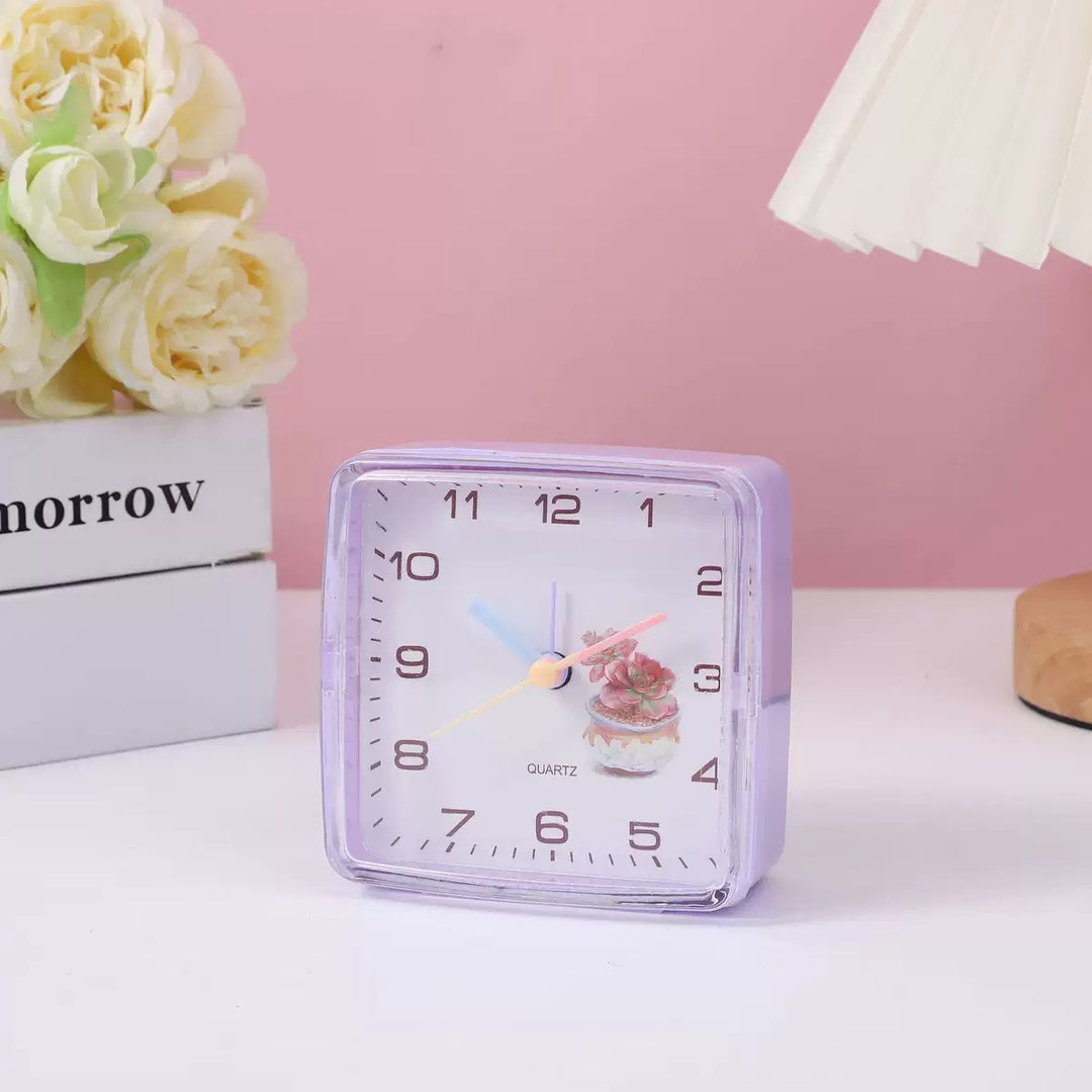 Funny desk clock in apple design Kalsten