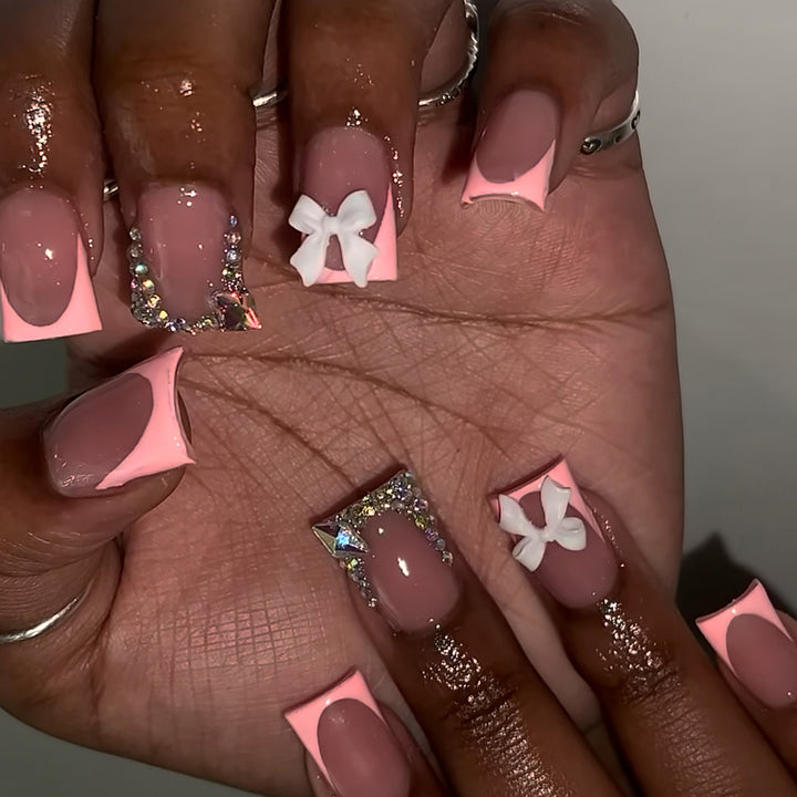 Elegant Designer Press-On Nail Set Kalsten