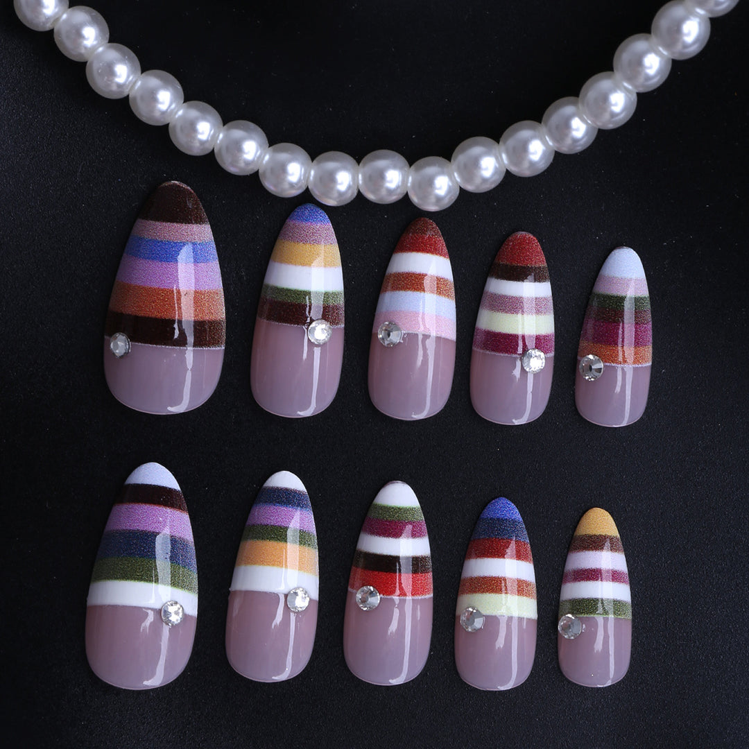 Artificial Nails in Modern Stripe Design Kalsten