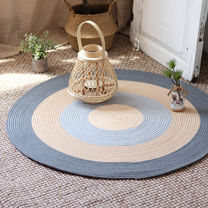 Beautiful round rug Kalsten