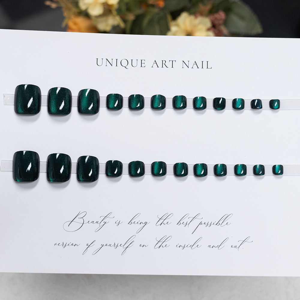 Glossy Gel Toenail Art