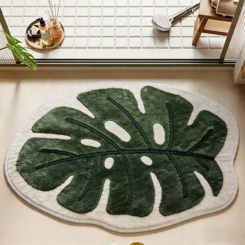 Leaf-Shaped Plush Bath Mat