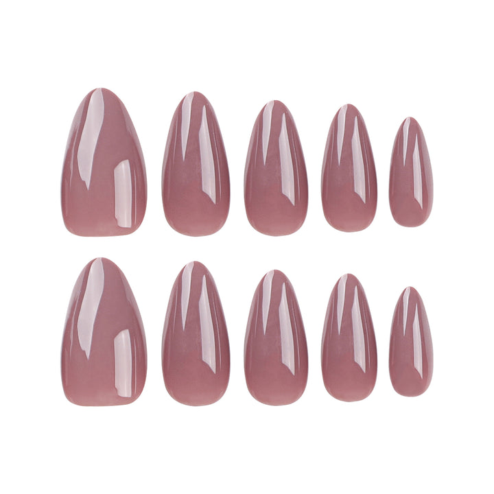 High-quality nail extensions in elegant almond shape Kalsten