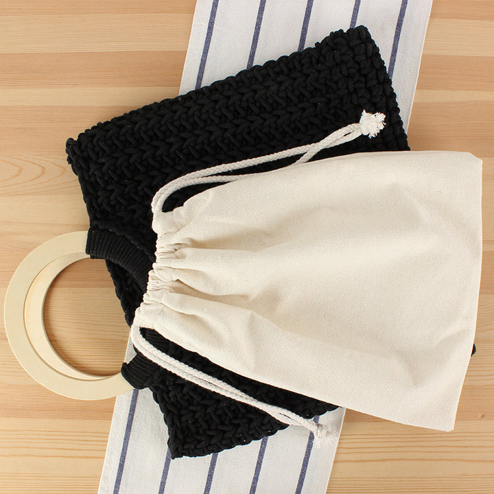 Handbag with Modern Geometric Knit Design Kalsten