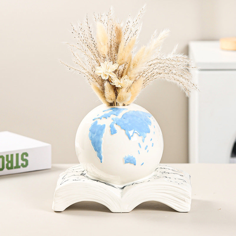 Elegant Ceramic Globe Bank Kalsten