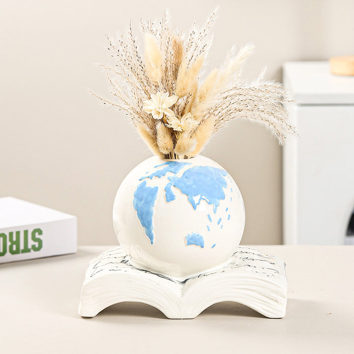 Elegant Ceramic Globe Bank Kalsten