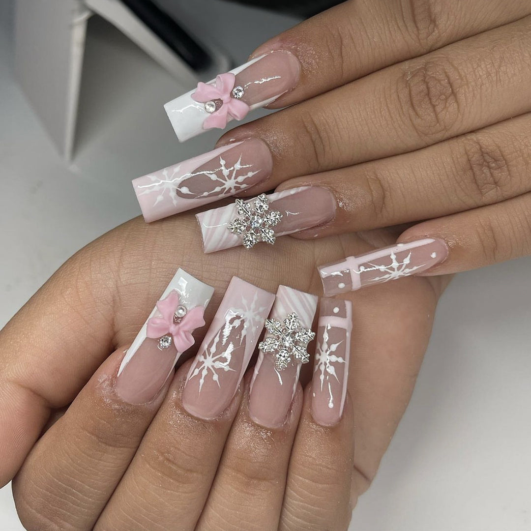 Creative Nail Art Set with Delicate Flower and Glitter Accents Kalsten