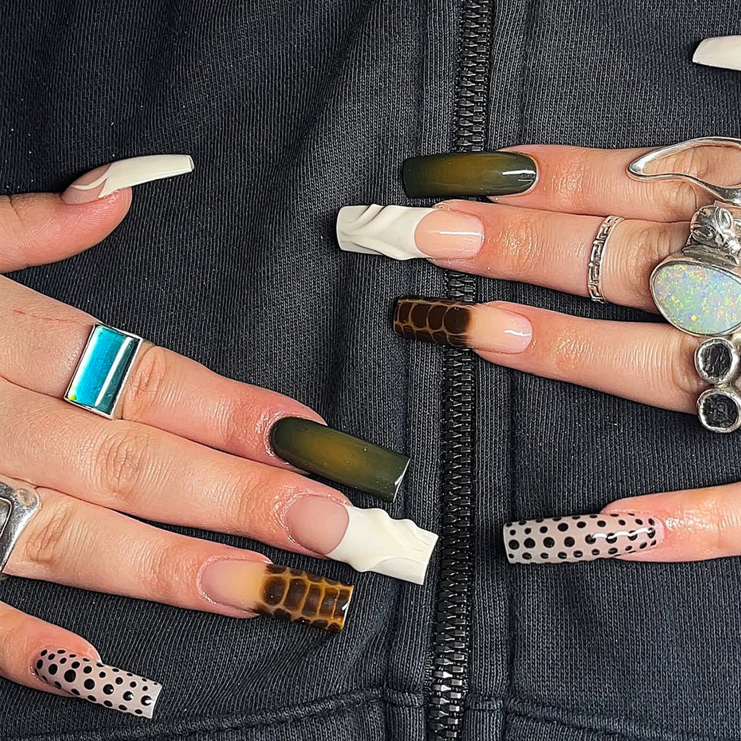 Elegant artificial nails with floral and geometric accents Kalsten
