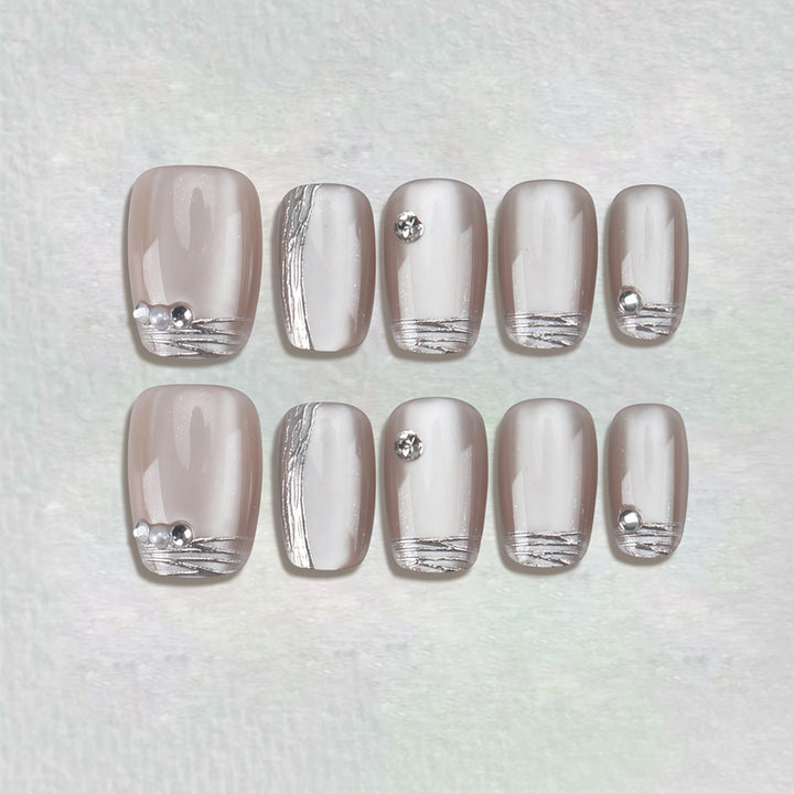 Elegant Decorative Press-On Nails with Metallic Accents Kalsten