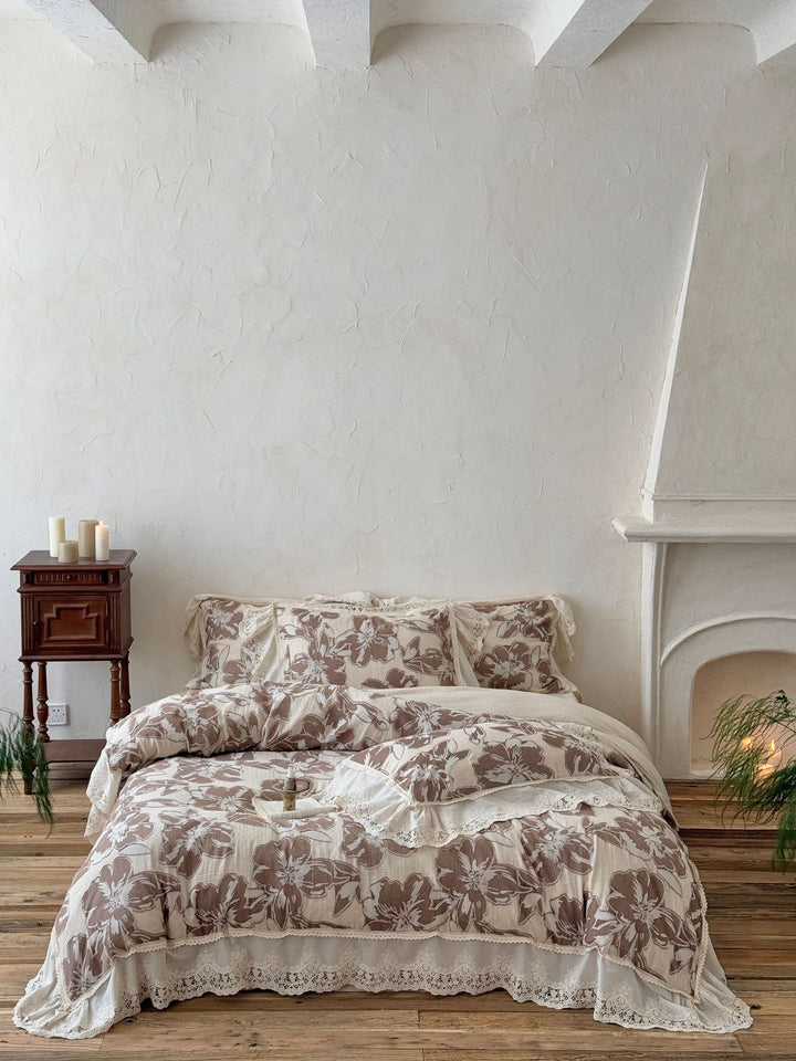 Bed linen set made of linen-cotton mix with large floral print and lace frill Kalsten