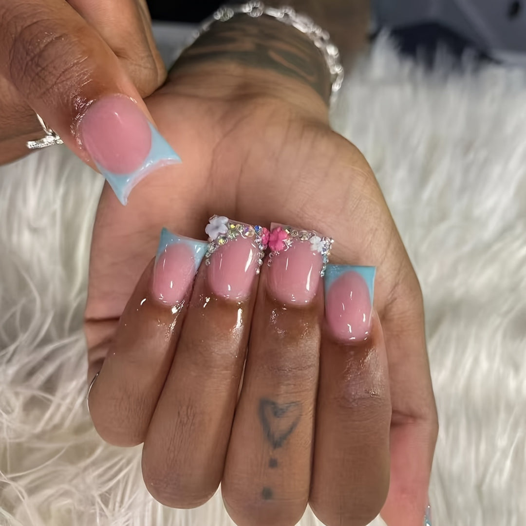 Floral Embellished Press-On Nails Kalsten