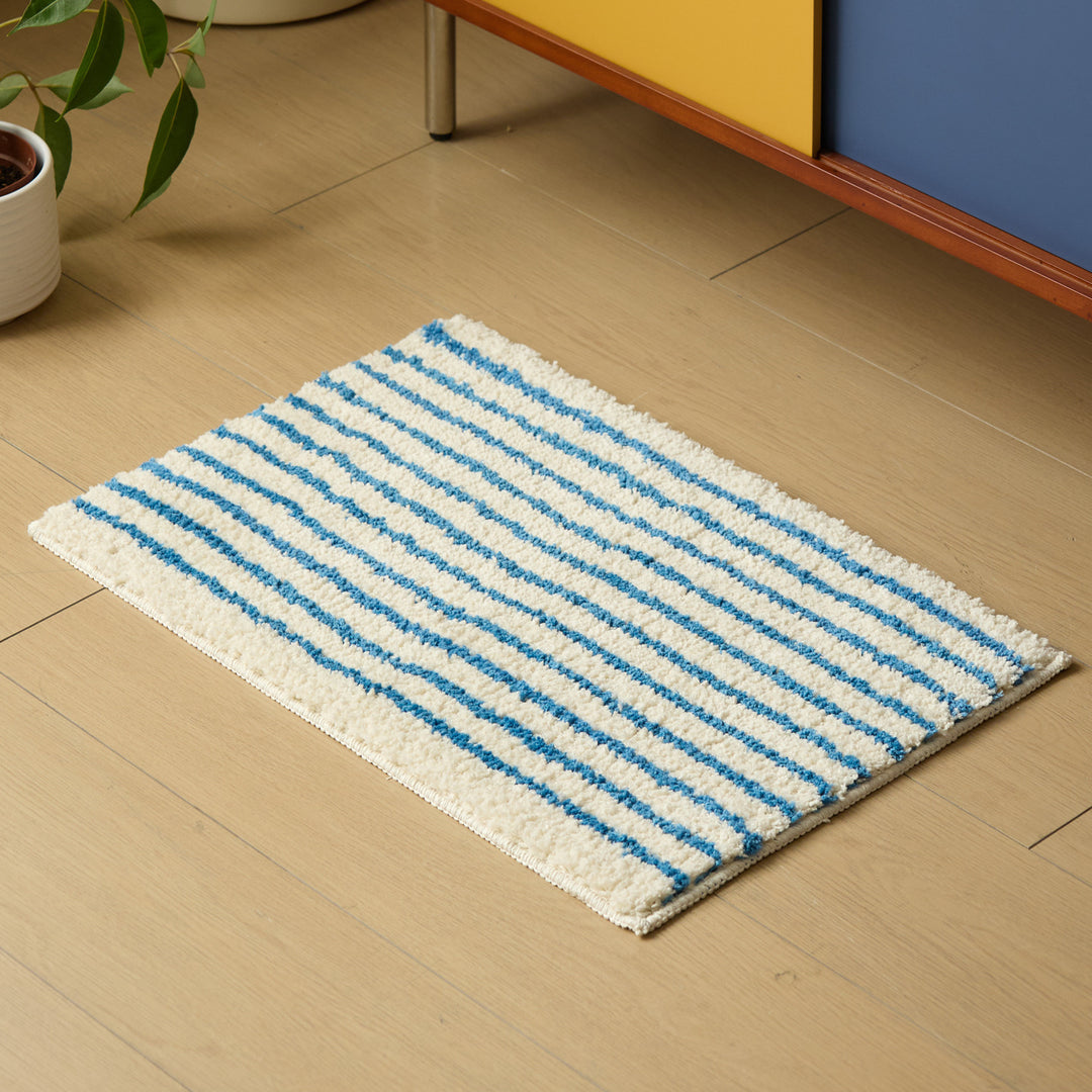 Cozy Striped Plush Bath Mat Kalsten