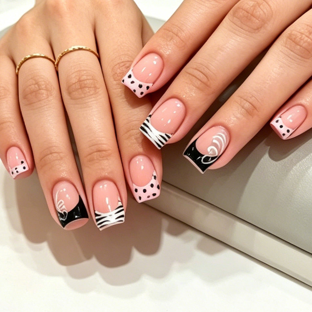 Artistic French Tip Nail Art Kalsten